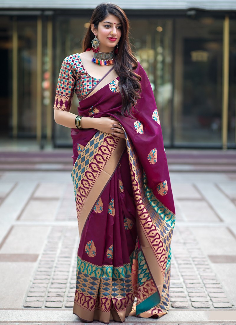wearing saree for party