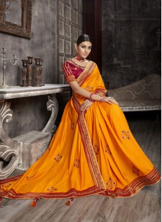 Attractive Banarasi Border Saree With Contrast Heavy Work Blouse Piece