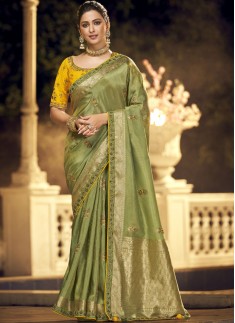 Attractive Dola Wiscos Fabric Saree With Contrast 