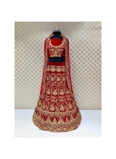 Bridal Lehenga Choli In Traditional Colour Combination