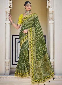 Classy Silk Saree With Contrast Heavy Work Blouse Piece