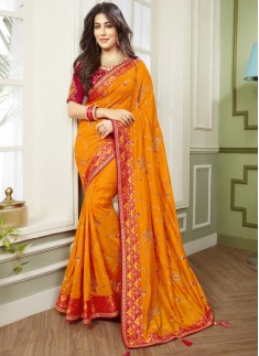 Dazzling Soft Silk Saree With Elegant banarasi Border And Contrast Heavy Work Blouse Piece