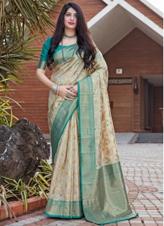 Decent Look Soft Silk Weaving Saree With Contrast Blouse Piece