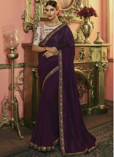 Decent Small Border Saree With Fancy Contrast Blouse Piece