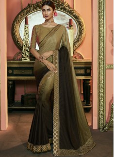 Decent Small Border Saree With Fancy Contrast Blou