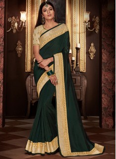 Decent Soft Silk Saree With Contrast Blouse piece