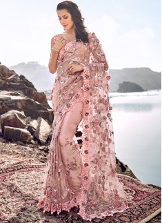 Designer Saree WIth Unique Concept And Fancy Blouse Piece
