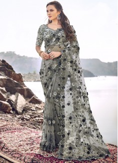 Designer Saree WIth Unique Concept And Fancy Blouse Piece