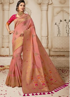 Elegant Silk Saree With Contrast Heavy Blouse Piece