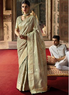 Excellent Silk saree With Zari Weaving And Short Weaving Pallu