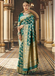 Exclusive Silk Saree With Decent Banarasi Border And Rich Pallu