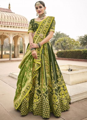 Glorious Lehenga Choli With Decent Work And Contrast Work Border Dupatta