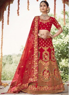 Gorgeous Bridal Lehenga Choli In Unique Work Including Net Dupatta