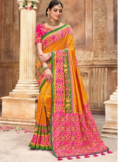 Patan Patola Pure SIlk Saree With Contrast Heavy Work Blouse Piece