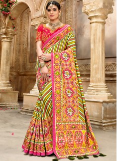 Patan Patola Pure SIlk Saree With Contrast Heavy Work Blouse Piece