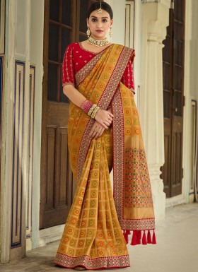 Stunning Banarasi Silk Fabric Saree WIth Contrast Heavy Work Blouse Piece