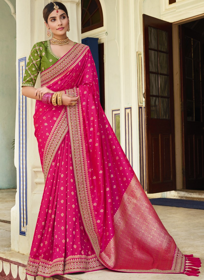 saree and contrast blouse
